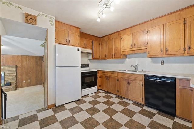 4220 Quince RD, Portsmouth, VA 23703