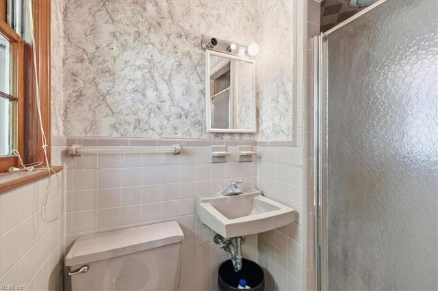 4220 Quince RD, Portsmouth, VA 23703