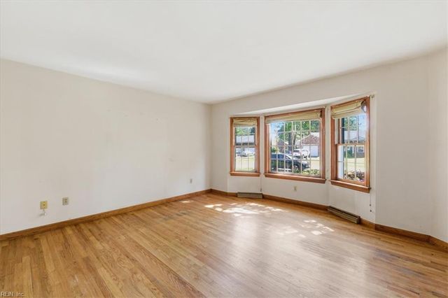 4220 Quince RD, Portsmouth, VA 23703