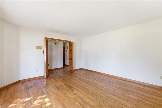 4220 Quince RD, Portsmouth, VA 23703