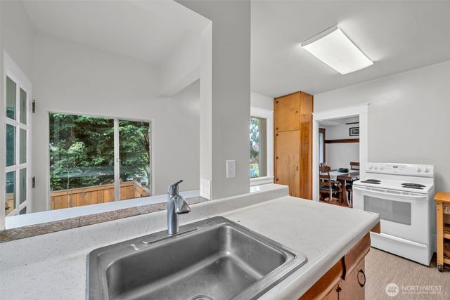 3551 SW 99th Street, Seattle, WA 98126