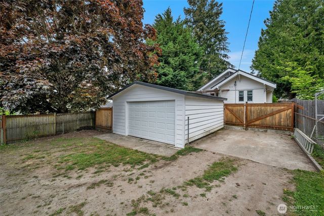 3551 SW 99th Street, Seattle, WA 98126