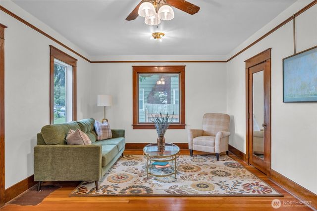 3551 SW 99th Street, Seattle, WA 98126