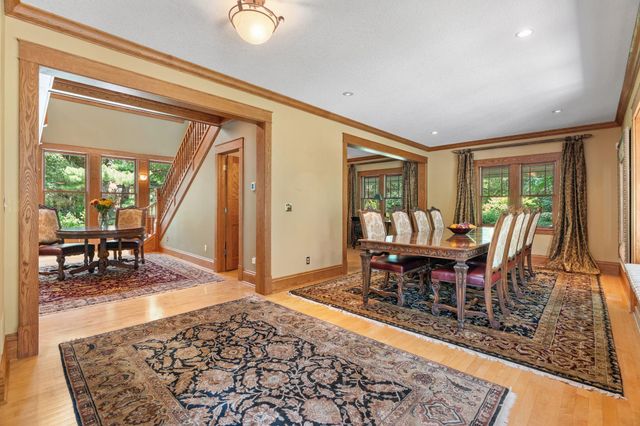 607 Ivy Falls Avenue, Mendota Heights, MN 55118