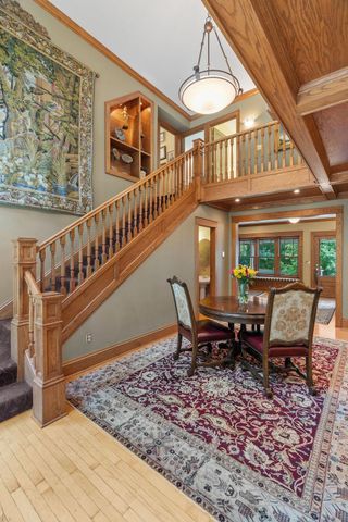 607 Ivy Falls Avenue, Mendota Heights, MN 55118