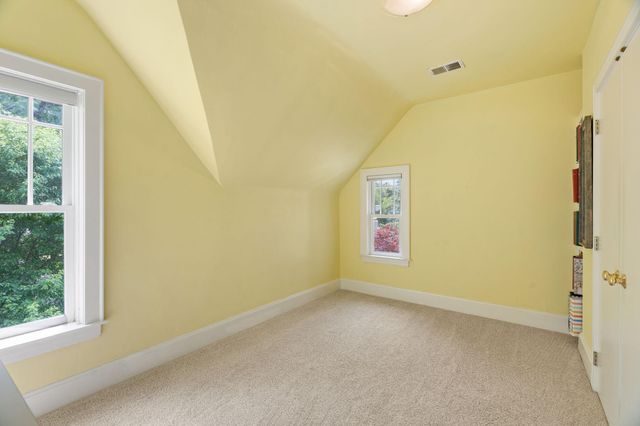 607 Ivy Falls Avenue, Mendota Heights, MN 55118
