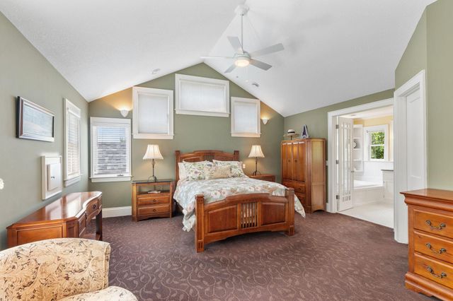 607 Ivy Falls Avenue, Mendota Heights, MN 55118