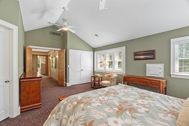 607 Ivy Falls Avenue, Mendota Heights, MN 55118