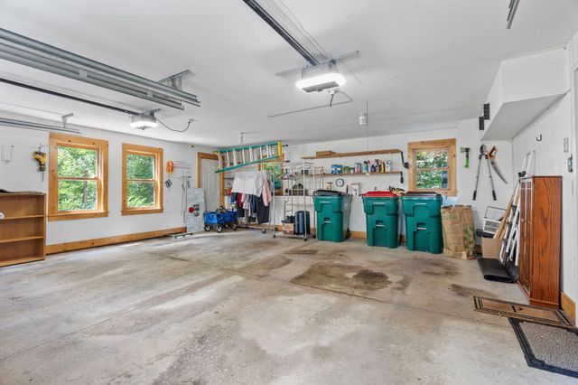 607 Ivy Falls Avenue, Mendota Heights, MN 55118