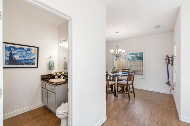 4473 W Langden Drive, Fresno, CA 93722