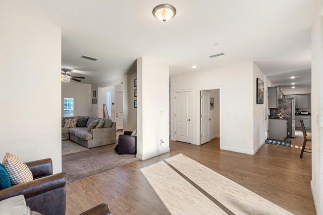 4473 W Langden Drive, Fresno, CA 93722