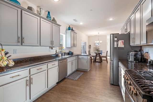 4473 W Langden Drive, Fresno, CA 93722