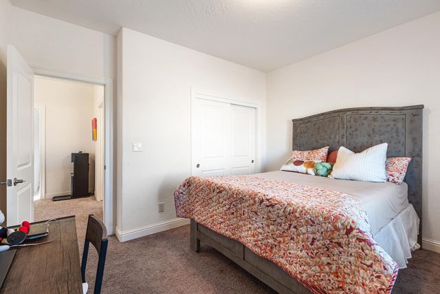 4473 W Langden Drive, Fresno, CA 93722