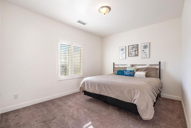 4473 W Langden Drive, Fresno, CA 93722