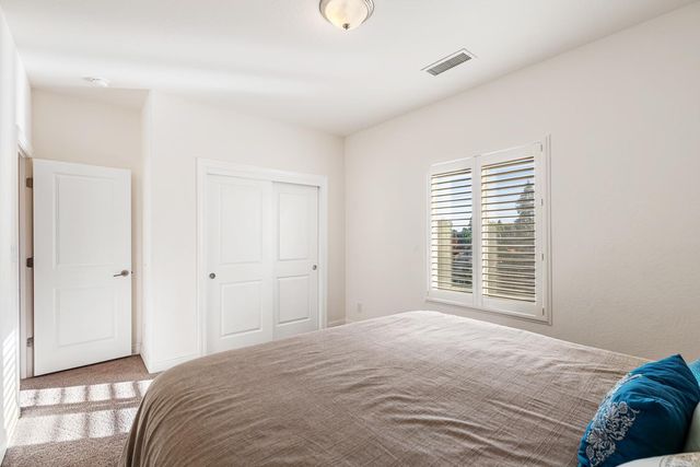 4473 W Langden Drive, Fresno, CA 93722