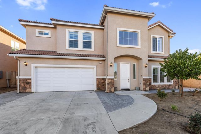 4473 W Langden Drive, Fresno, CA 93722