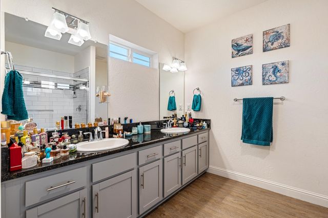 4473 W Langden Drive, Fresno, CA 93722