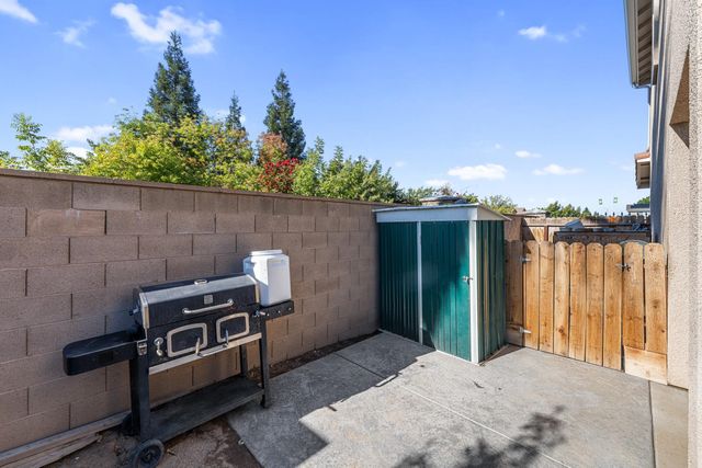 4473 W Langden Drive, Fresno, CA 93722