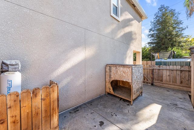 4473 W Langden Drive, Fresno, CA 93722