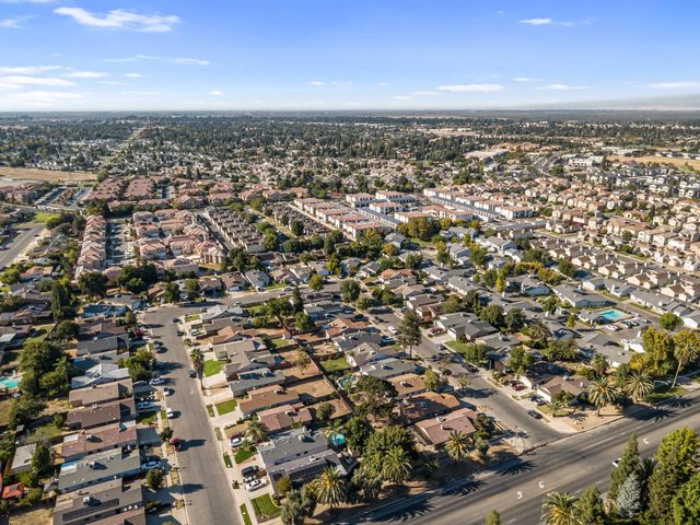 4473 W Langden Drive, Fresno, CA 93722
