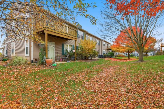 2460 Golf Ridge Circle 2460, Naperville, IL 60563