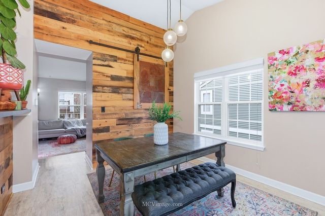 2460 Golf Ridge Circle 2460, Naperville, IL 60563