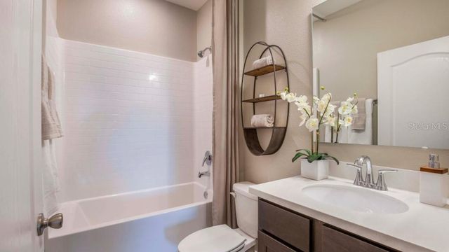 25125 THORNHILL DRIVE, Sorrento, FL 32776