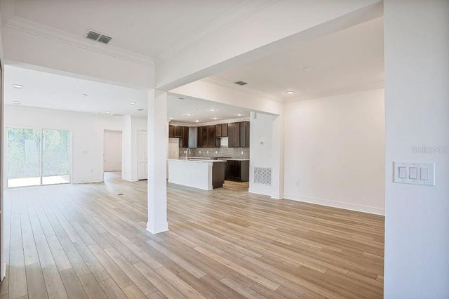25125 THORNHILL DRIVE, Sorrento, FL 32776