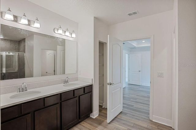 25125 THORNHILL DRIVE, Sorrento, FL 32776