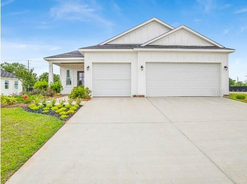 25125 THORNHILL DRIVE, Sorrento, FL 32776