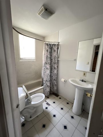 617 E 27th Street, Marion, IN 46953