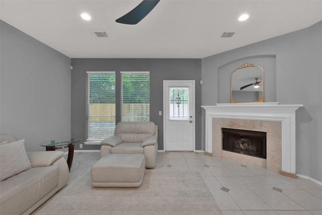 2215 Louetta Brook Lane, Spring, TX 77388