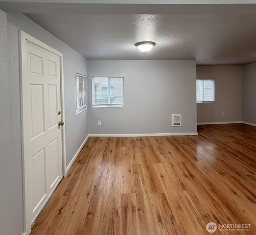 133 N Marion Street, Bremerton, WA 98312