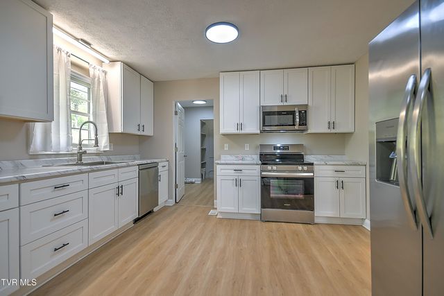 420 Ridgefields Road, Kingsport, TN 37660