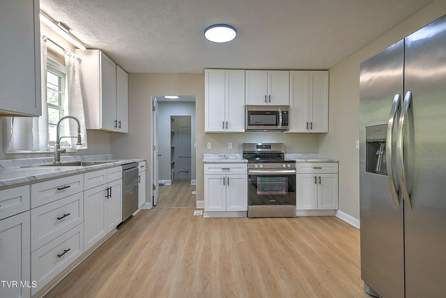 420 Ridgefields Road, Kingsport, TN 37660