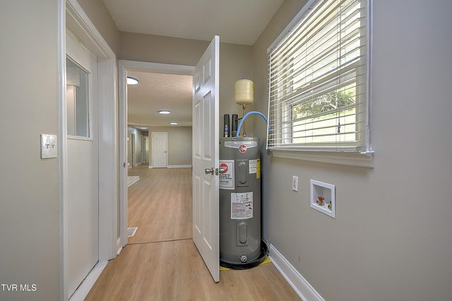 420 Ridgefields Road, Kingsport, TN 37660