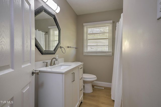 420 Ridgefields Road, Kingsport, TN 37660