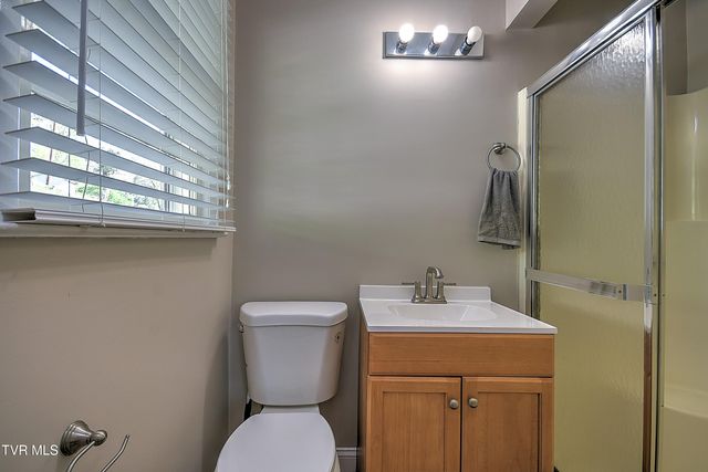 420 Ridgefields Road, Kingsport, TN 37660