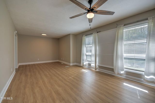 420 Ridgefields Road, Kingsport, TN 37660