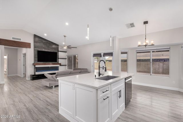 4537 E TOWNE Lane, Gilbert, AZ 85234