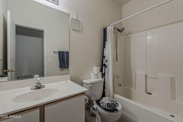 86 6TH Avenue W, Buckeye, AZ 85326