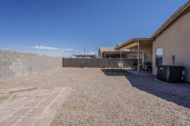 86 6TH Avenue W, Buckeye, AZ 85326