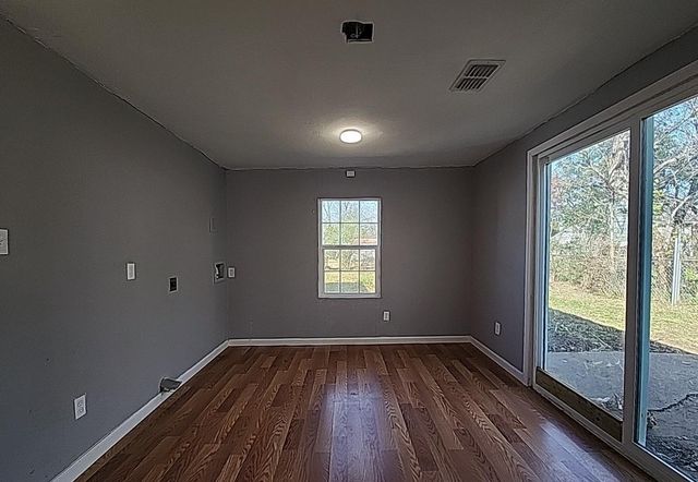 108 Monroe Street, Cleburne, TX 76033