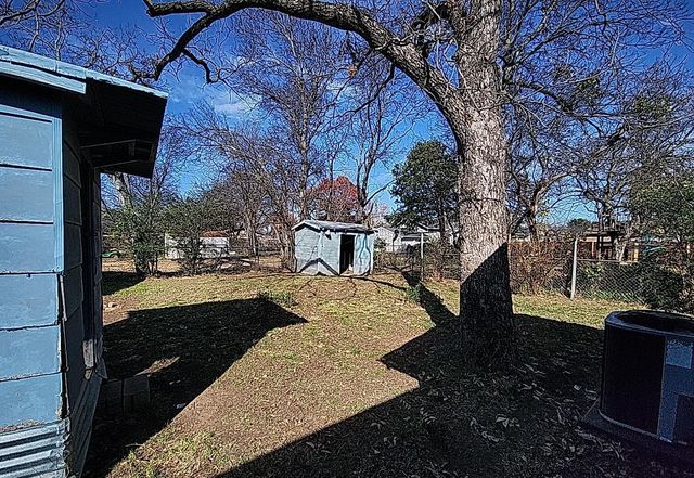 108 Monroe Street, Cleburne, TX 76033