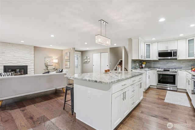 9207 120th Avenue SE, Newcastle, WA 98056