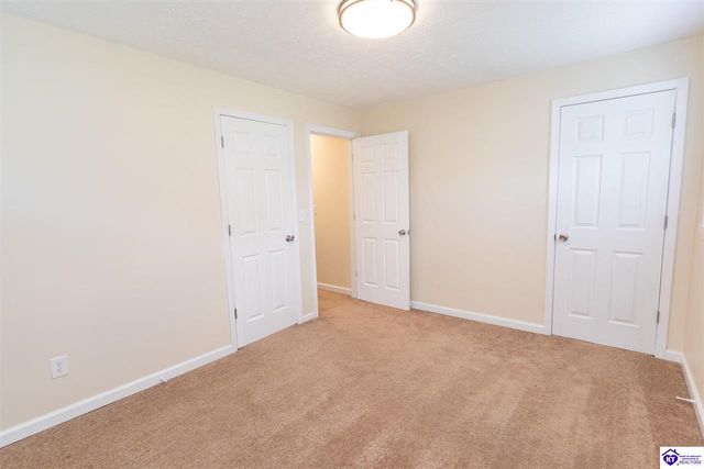 1288 Blackjack Road, Radcliff, KY 40160