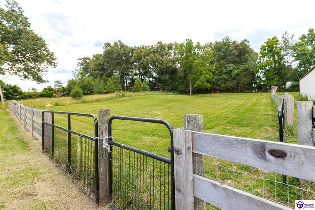 1288 Blackjack Road, Radcliff, KY 40160