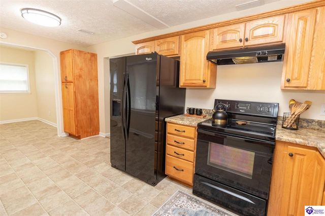 1288 Blackjack Road, Radcliff, KY 40160