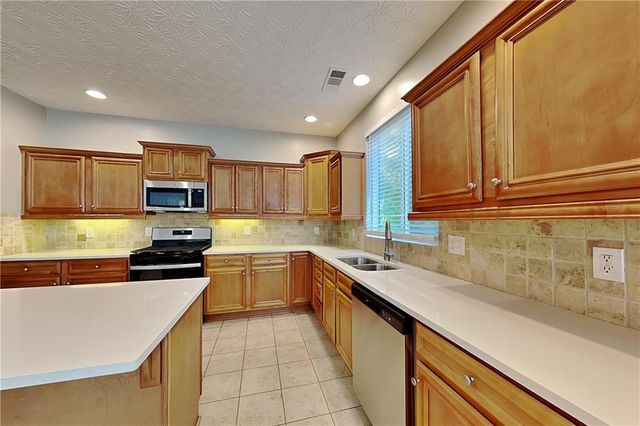 231 Waterbury Way, Douglasville, GA 30134
