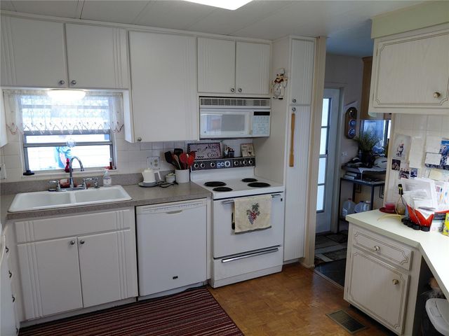 2135 WATERVIEW DRIVE, Holiday, FL 34691